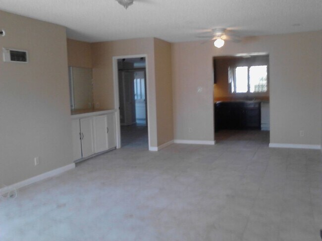 Photo - 101 W Olive Ave