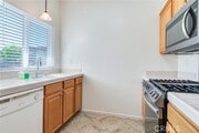 Photo - 1555 Orange St