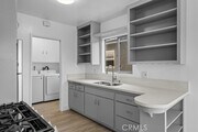 Photo - 853 W 23rd St