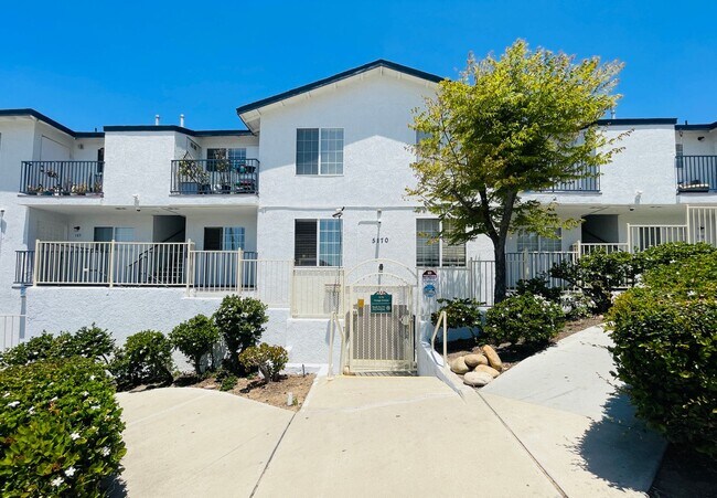 Photo - July Month's Rent $1000 Discount-Beautifully Upgraded 2 Bedroom Apartment For Rent! Unit 4210-101