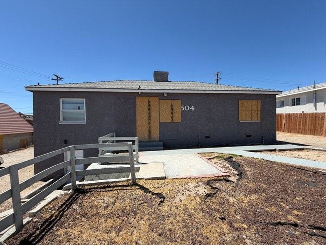 Building Photo - P552 Unit #A