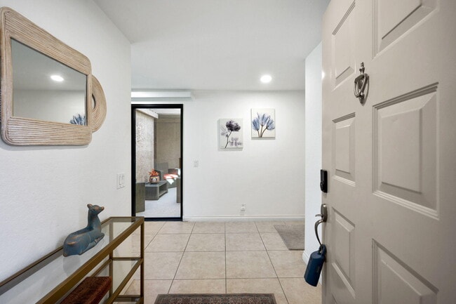 Photo - 69 Camino Arroyo N