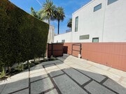 Photo - 728 Westbourne Dr House