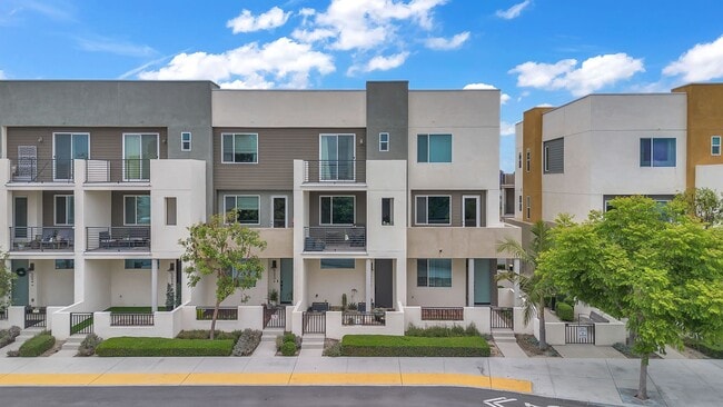 Building Photo - 5086 Long Beach Blvd