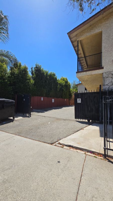 Photo - 2219 S Crenshaw Blvd Unit 5