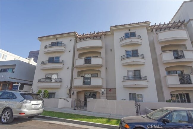 Photo - 11848 Kiowa Ave Condo Unit 106