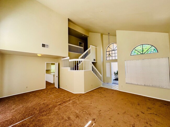 Photo - 36905 Pond Ave