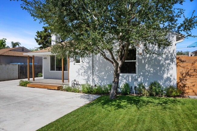 Building Photo - 6535 Ben Ave