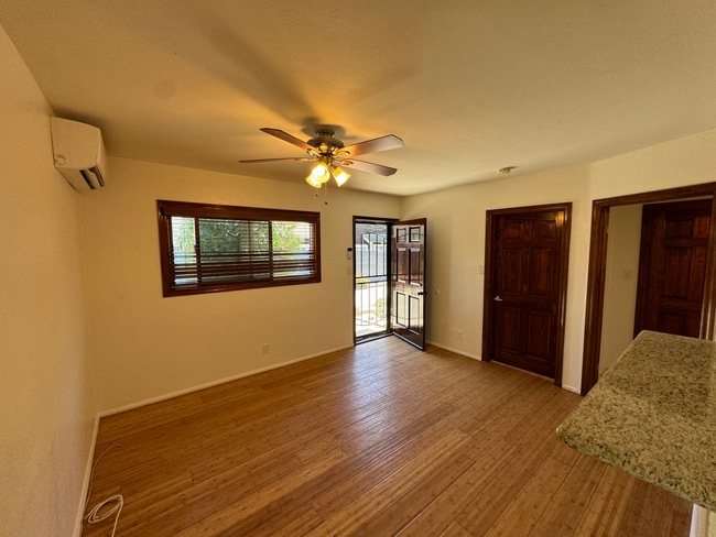 Photo - 2024 Dawson Ave Unit 2024