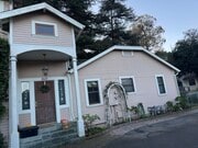 Photo - 819 W Figueroa St