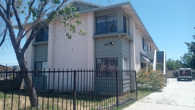 Photo - 510 E Avenue Q2 Unit B