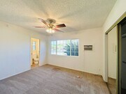 Photo - Delightful 3 bedroom 1 1/2 Bathroom Single... House