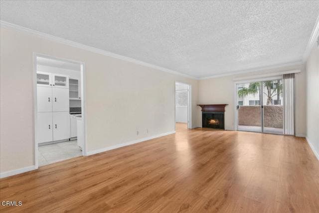 Building Photo - 2386 E Del Mar Blvd Unit 222