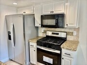 Photo - 686 Park Dr Unit B2