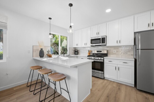 Photo - Fully furnished 1 bed 1 bath in Mission Beach.