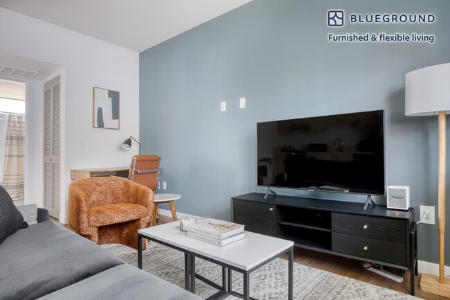 Photo - 3638 Motor Ave Unit SI FL5-ID805