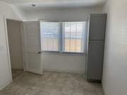 Photo - 660 W 7th Ave House