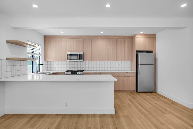 Photo - 12527 Cranbrook Ave Unit 1
