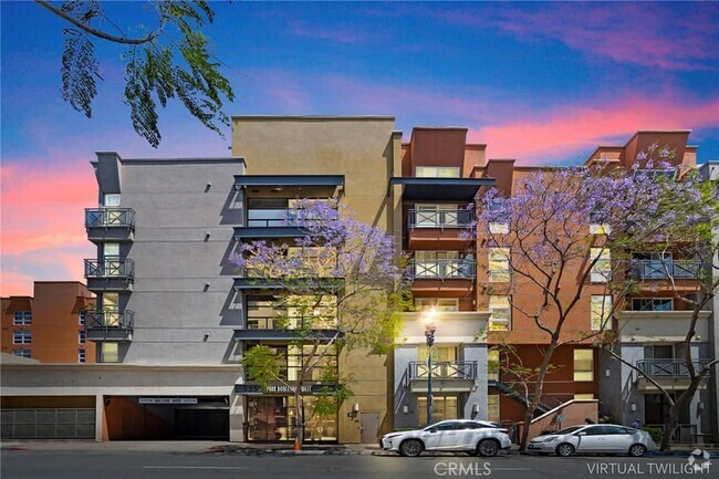 Building Photo - 525 Eleventh Ave Unit 1408 Rental