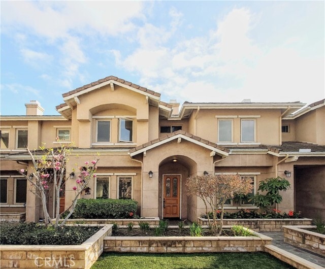 Building Photo - 88 N Roosevelt Ave Unit 5