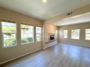 Photo - 1349 Isabella Way