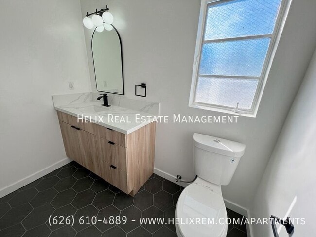 Photo - 1313 Huntington Dr Unit 3