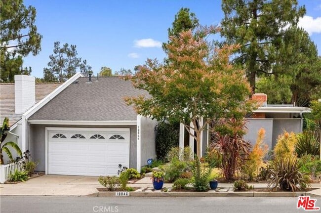 Photo - 18846 Saginaw Dr