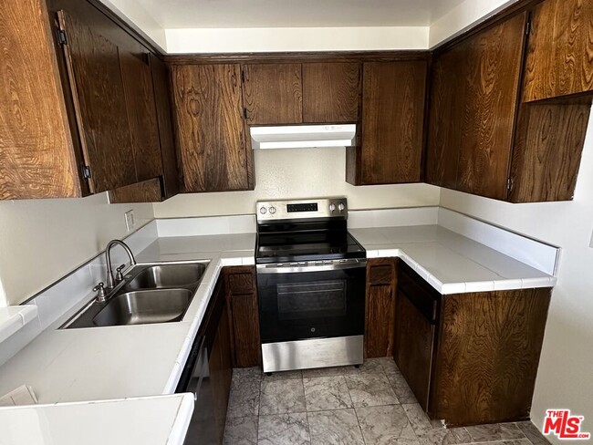 Photo - 3422 Maricopa St Unit 226