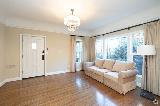 Living Room - ALT - Alta Vista Apartments