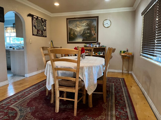 Photo - 452 N Alexander St