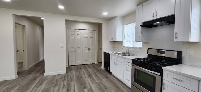 Photo - 1327 Berkeley Dr