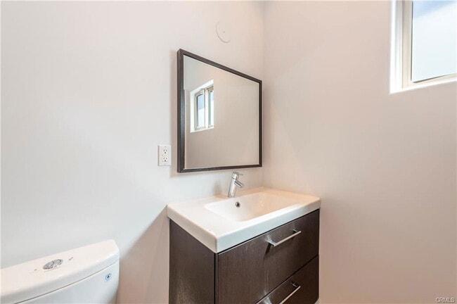 Photo - 15053 Greenleaf St