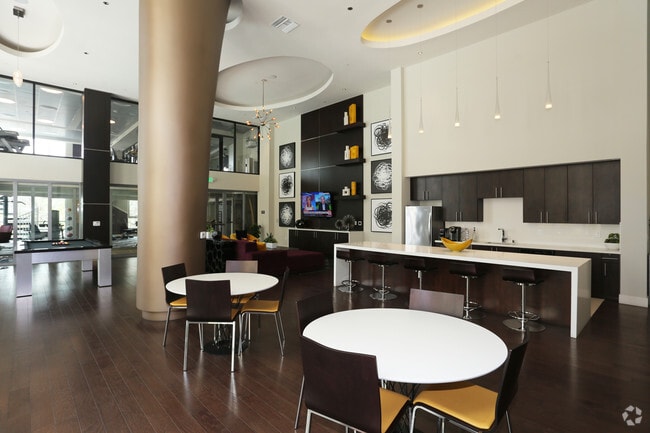 Clubhouse - Sona Glendale