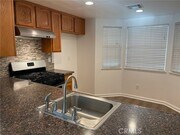 Photo - 1005 Lilac St