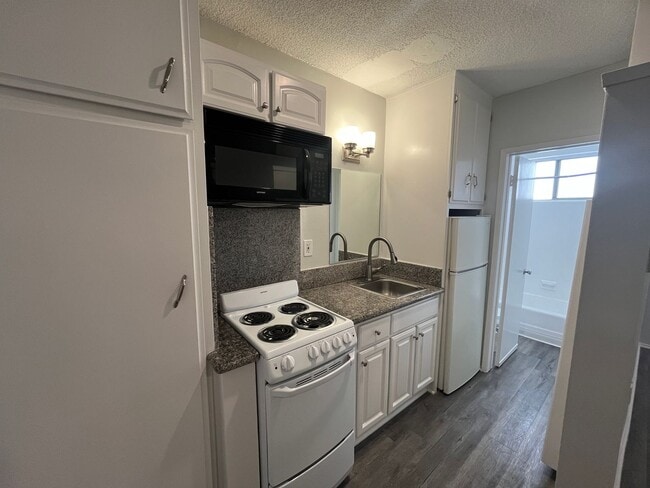 Photo - 1275 Federal Ave