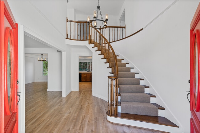 Photo - 2719 Granvia Pl