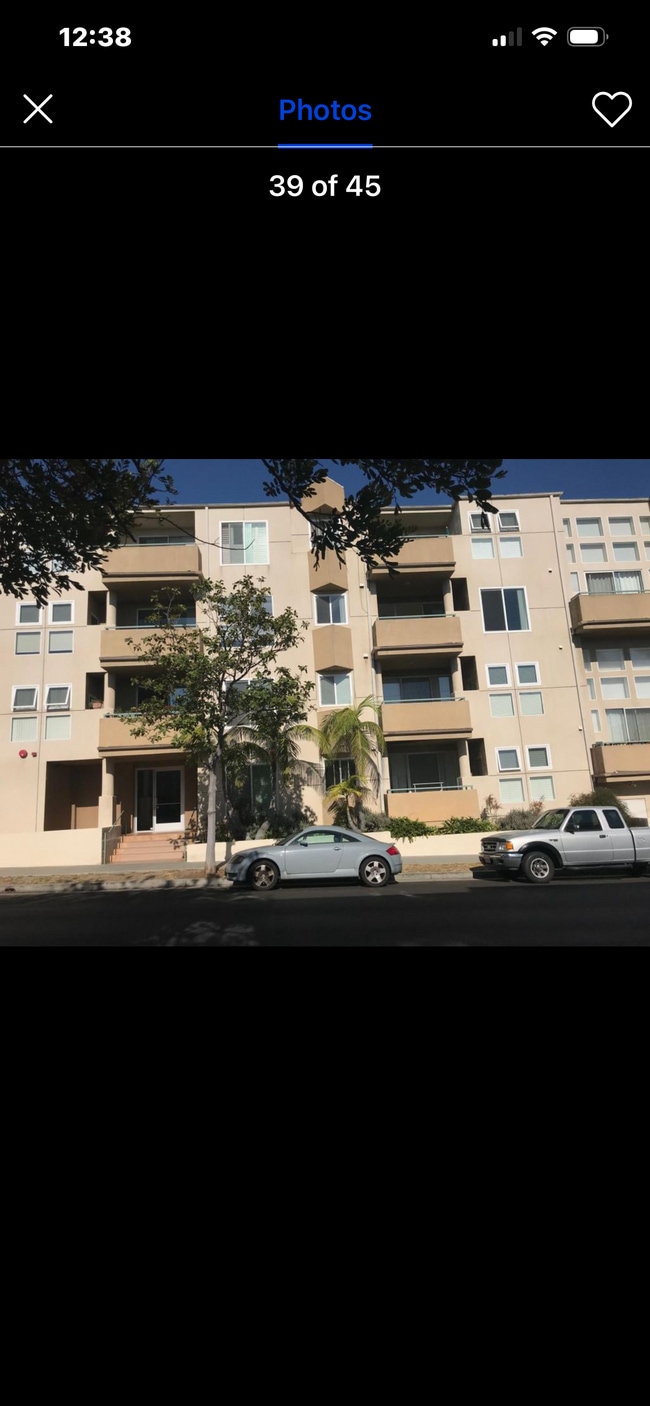 Building Photo - 10790 Rose Ave Unit 309