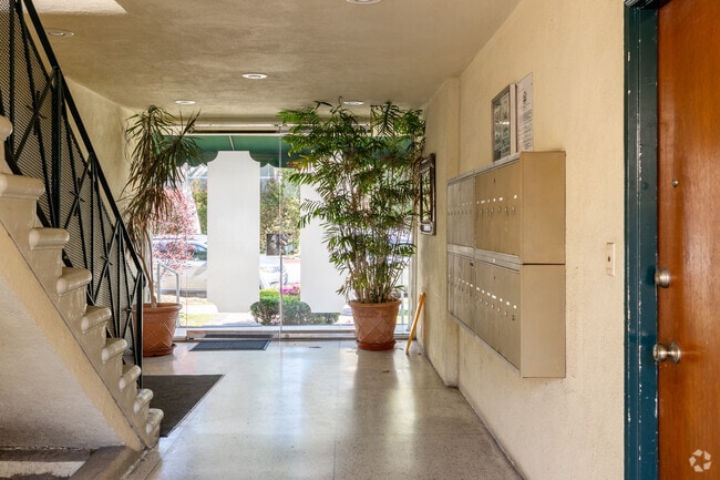 Studio - 439SF - Lobby - 8130 Norton Avenue Apartments