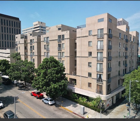 Building Photo - 625 S Berendo St