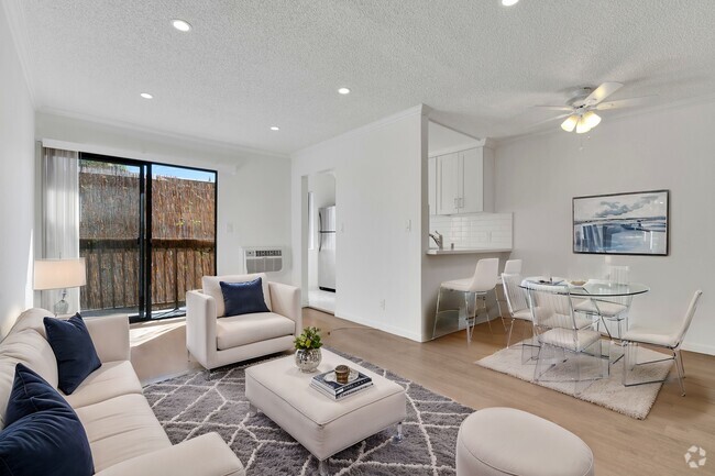 Studio/1 bath - Unit #105 - Orange Apartments