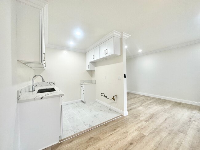 Photo - 20445 Saticoy St Apartment Unit 1