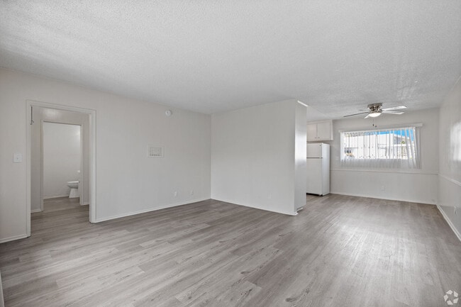 Photo - Baldwin Hills Apartments