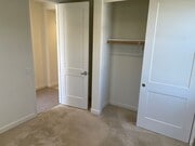 Photo - Large 5 Bed / 3 Bath Standalone unit in Lo... House