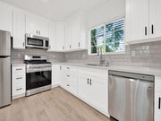 Photo - 16830 Killion St