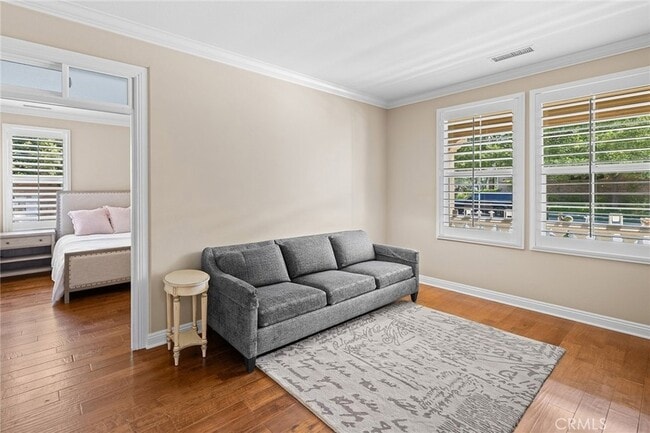 Photo - 1009 Newhall Terrace