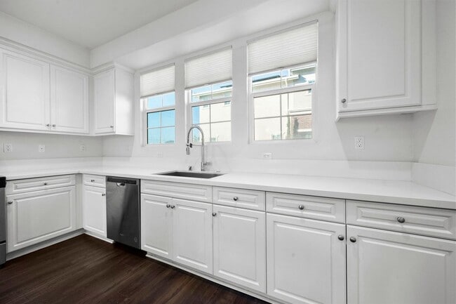 Photo - 8887 Orangethorpe Ave