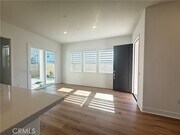 Photo - 301 Shoveler