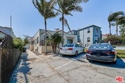 Photo - 1329 S Tremaine Ave