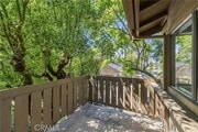 Photo - 128 Clearbrook