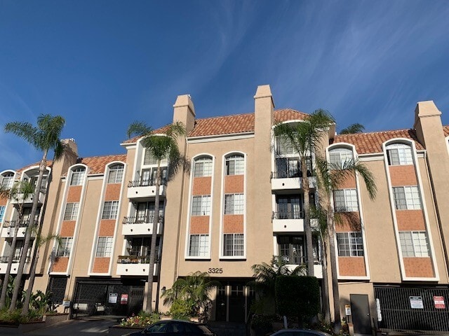 Photo - Castle Heights Apartments